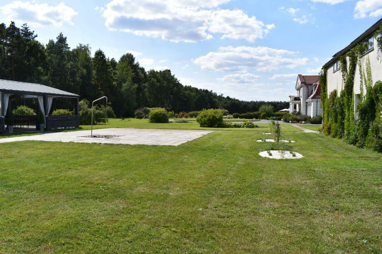 Eco Nieborów Hotel Exterior foto